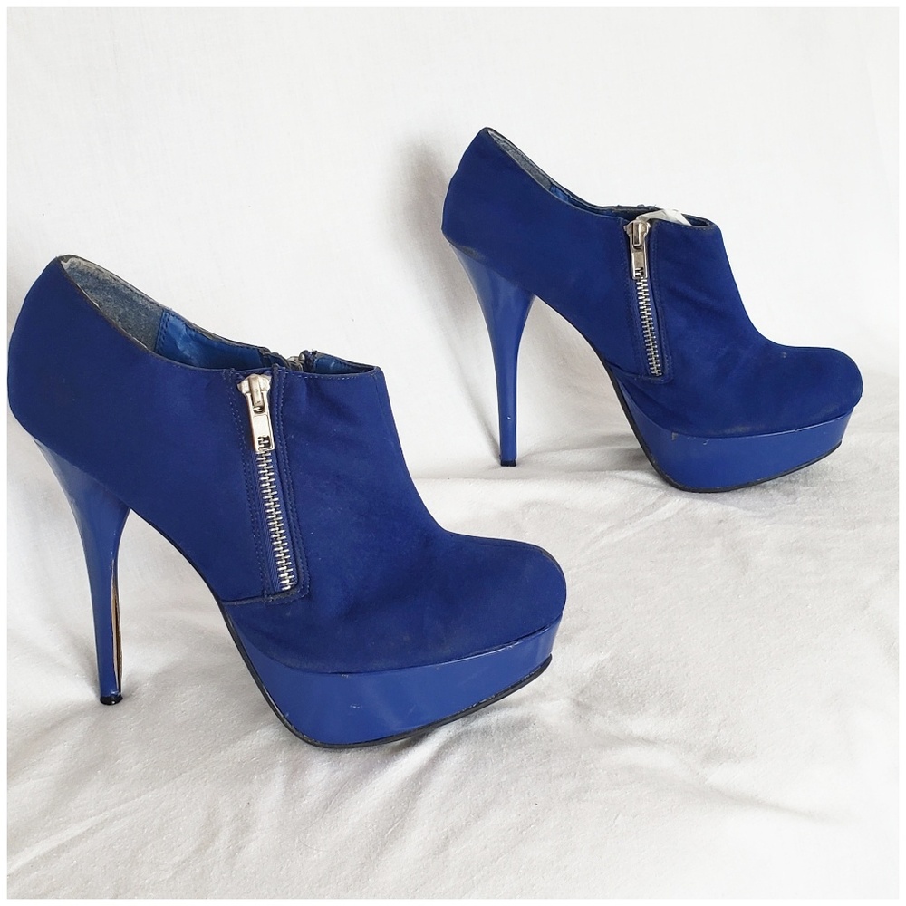 Blue Heels - Picture 3 of 8